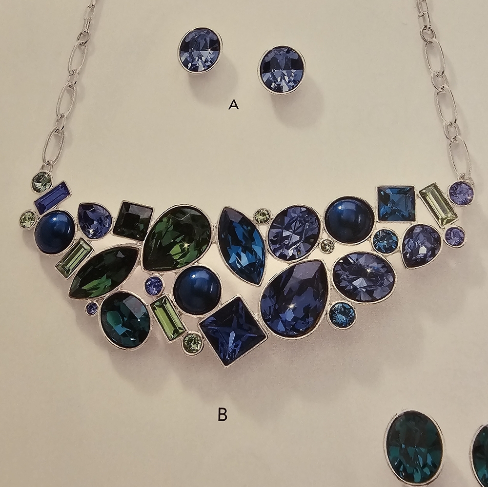 Newport Necklace - Picture 2 of 3